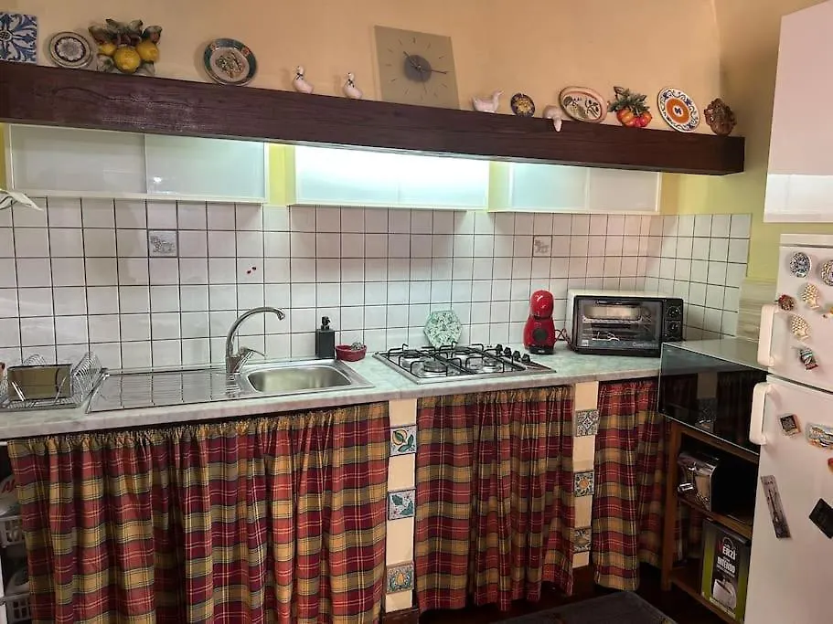 Appartamento A Casa Di Bert - Catania 0*,  Italy
